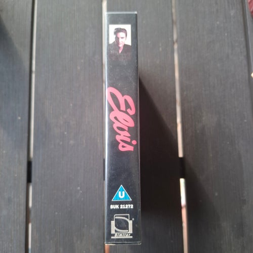 Elvis - The Story of the Undisputed King of Rock & Roll VHS