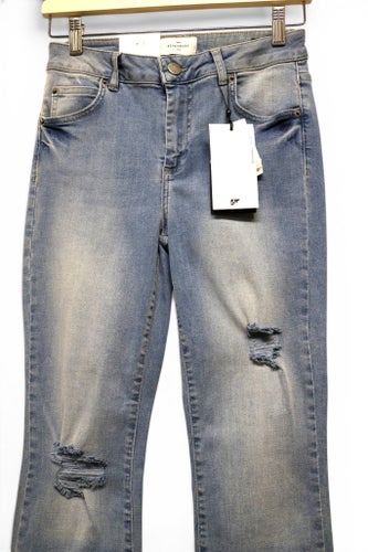 Five Units Women's Jeans Size 26