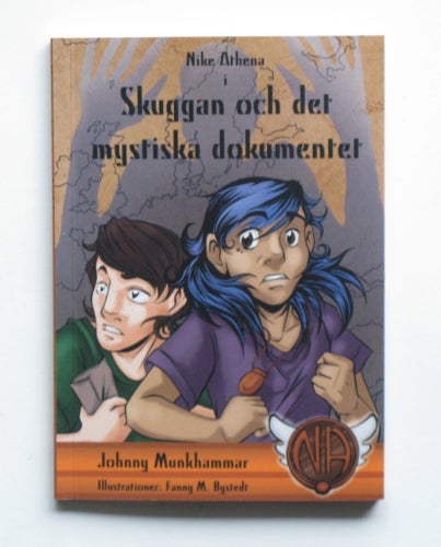 Nike Athena i Skuggan och det mystiska dokumentet, Johnny Munkhammar