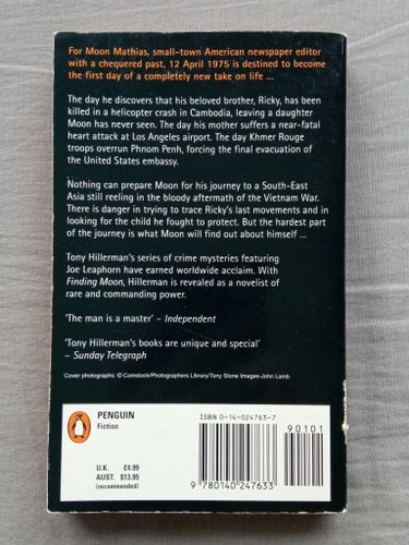 Finding Moon av Tony Hillerman, 1996