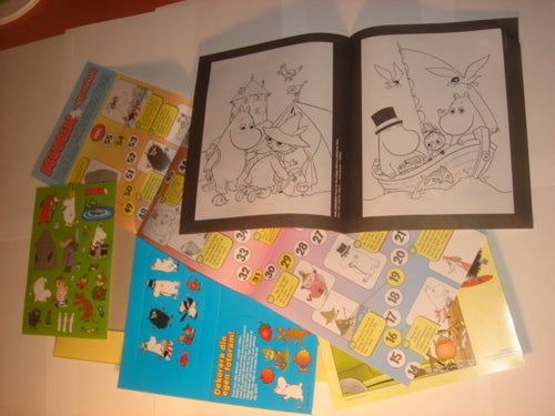 MUMIN I ORIGINAL PLAST med leksak 2009 nr 2 PYSSEL