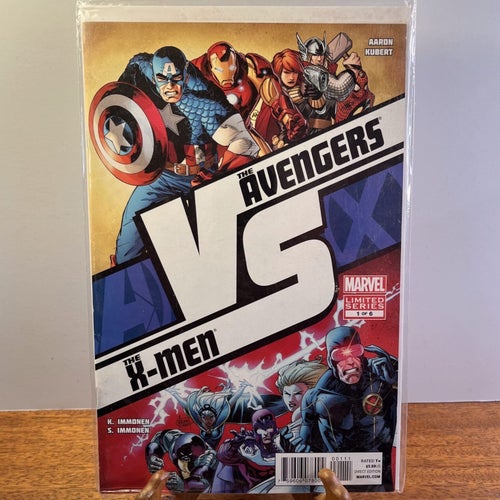 The Avengers vs The X-Men av K. Immonen, S. Immonen, Aaron Kubert, 2012