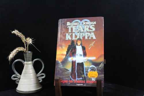 Tears klippa – Robert Jordan, Sagan om Drakens återkomst, Legenda