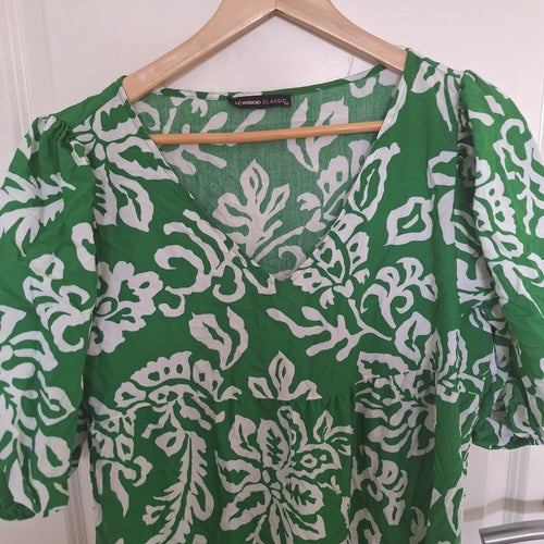 LC Waikiki Classic grön och vit klänning, storlek 40