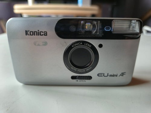 Konica EU-mini AF analog kamera