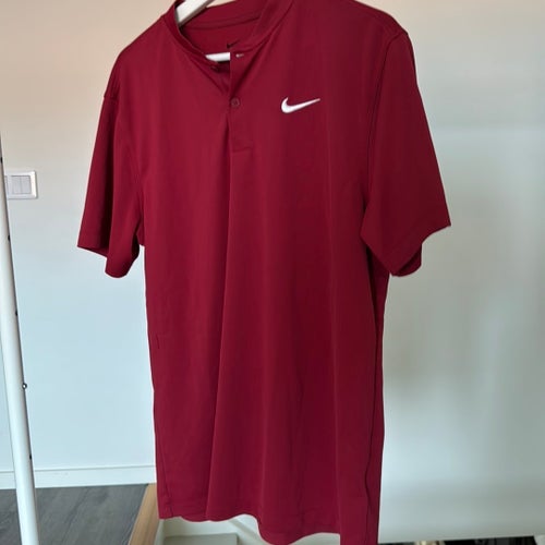 Nike röd pikétröja