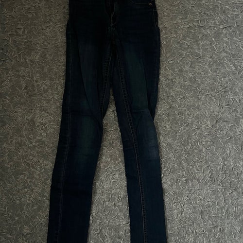 Gina Tricot mörkblå jeans, storlek XS
