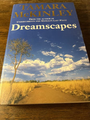 Dreamscapes av Tamara McKinley, 2002