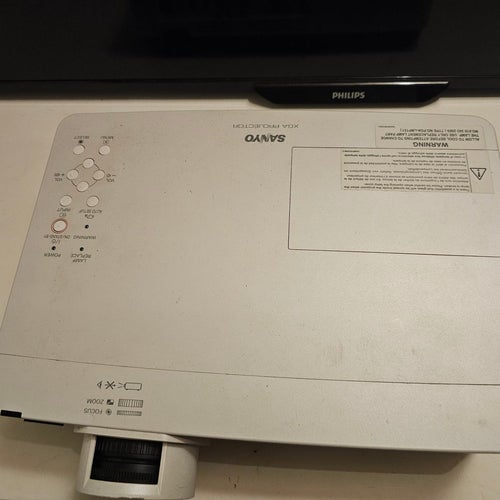 Sanyo PLC-XU301A XGA Projektor