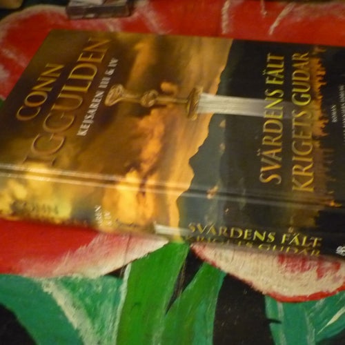 BOK, KEJSAREN - SVÄRDENS FÄLT KRIGETS GUDAR, CONN IGGULDEN