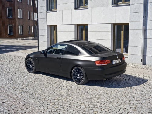 Påkostad BMW 325i Coupé (Exklusiv Mattsvart)
