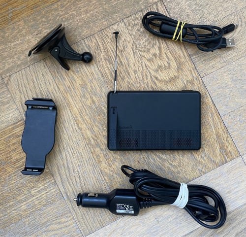 Garmin nuvi 2585TV Hela Europa 2024+Nord USA 2024+friluftskartan v6 pro