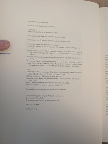 Människans anatomi och fysiologi av Jan G. Bjålie, Egil Haug, Olav Sand, Øystein
