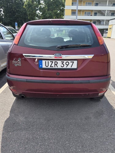 Ford Focus 5-dörrars Halvkombi