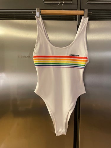 fin Pride body LOVERS LOVE