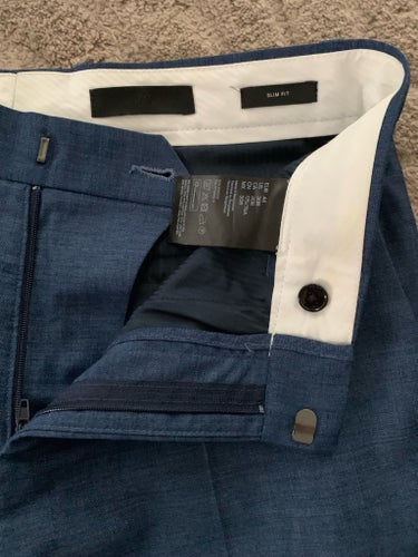 H&M blåa kostymbyxor, storlek 44