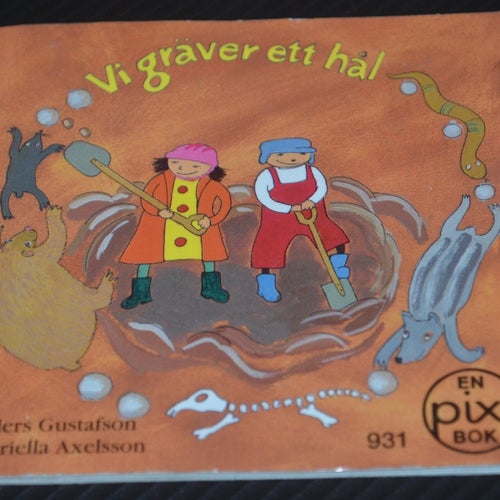 Pixibok Vi gräver ett hål