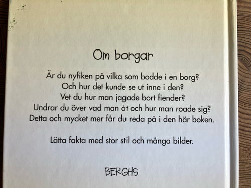 Lätta fakta om BORGAR av Stephanie Turnbull Nyskick 32 sid Svensk text Eva