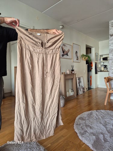 Beige halterneck klänning i viskos XL