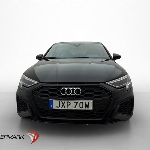 Audi A3 45 TFSI e 245hk S-Line Cockpit P-Sensorer CarPlay