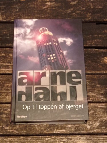 Upp till toppen av berget - Arne Dahl