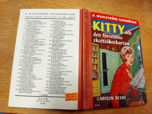 Kitty och den försvunna skattsökarkartan av Carolyn Keene. bok. Very Fine plus