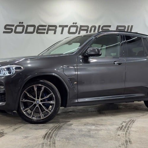 BMW X3 xDrive30e M-SPORT DRAG KAMERA SVARTOPTIK 20"ALU MOMSBIL