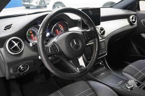 Mercedes-Benz GLA 200 d 4MATIC Gla D 4Matic Night Pack Värmare Drag 136hk