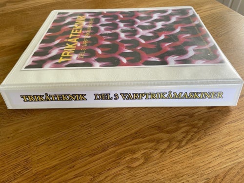 Trikåteknik Del 3 Varptrikåmaskiner Textilhögskolan Borås kurslitteratur Nyskick