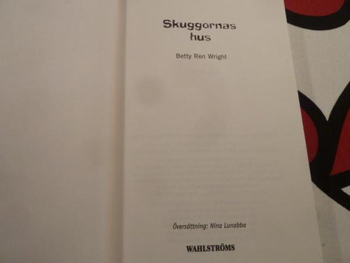 SKUGGORNAS HUS, B. R. WRIGHT, 1998,  POCKET, BÖCKER