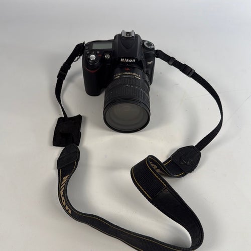 Nikon D90 Systemkamera / Digital SLR Camera