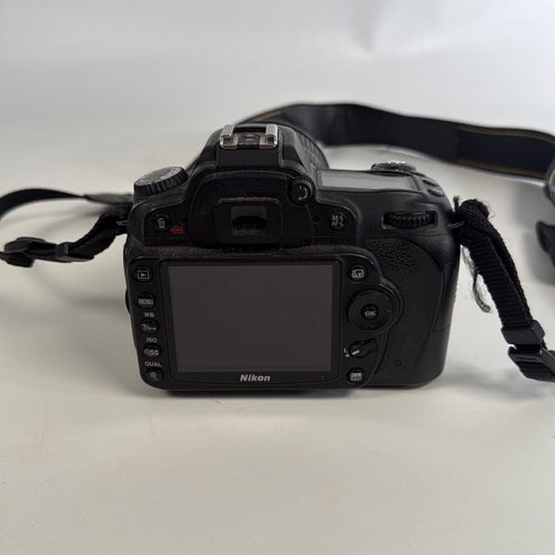 Nikon D90 Systemkamera / Digital SLR Camera