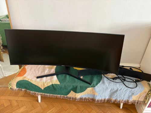 Samsung Curved Monitor