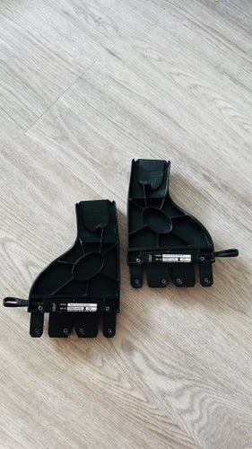 Emmaljunga Maxi Cosi adapter