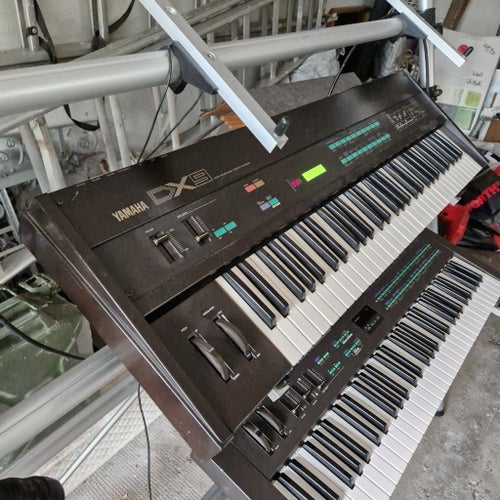 Yamaha DX9 Digital Programmable Algorithm Synthesizer