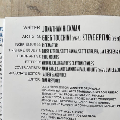 FF av Hickman, Tocchini, Epting, Kitson