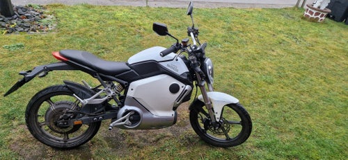 Super Soco TS1200R 2018 – Extra batteri ingår