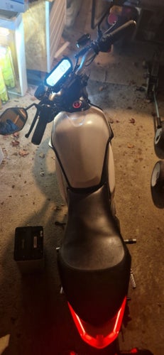 Super Soco TS1200R 2018 – Extra batteri ingår