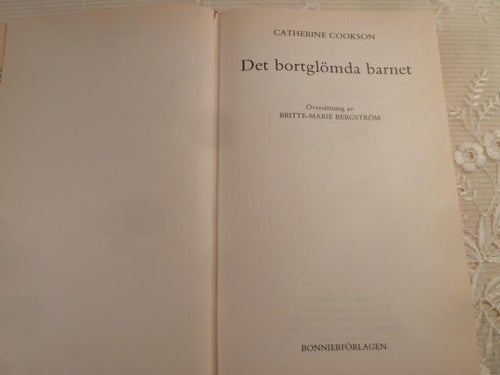 DET BORTGLÖMDA BARNET, C. COOKSON, 1992,  BÖCKER