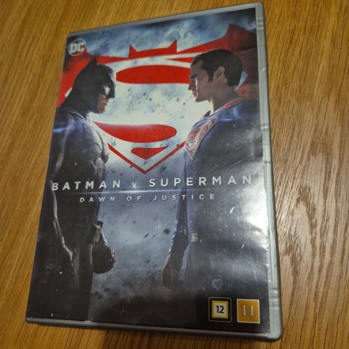 Batman v Superman: Dawn of Justice DVD