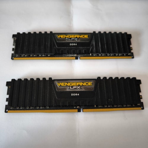 Corsair Vengeance LPX DDR4 RAM 16GB (2x8GB) 3000MHz