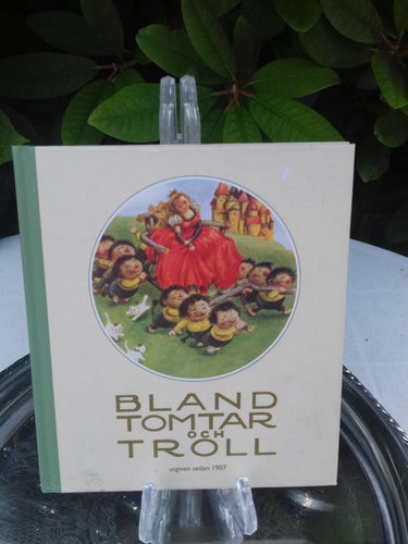 Bland tomtar och troll omslagsillustration Einar Norelius 2003 barnbok