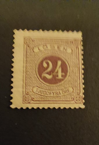 L 17d**, gulaktigt papper KV 800 SEK