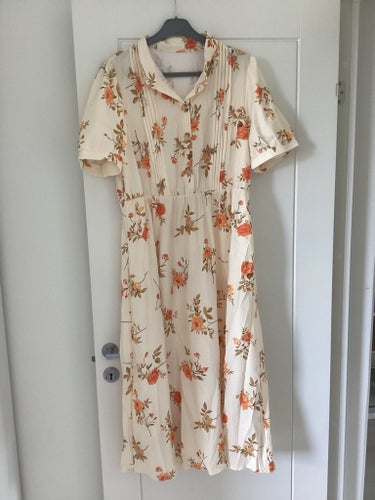 Blommig Klänning STL XL NY