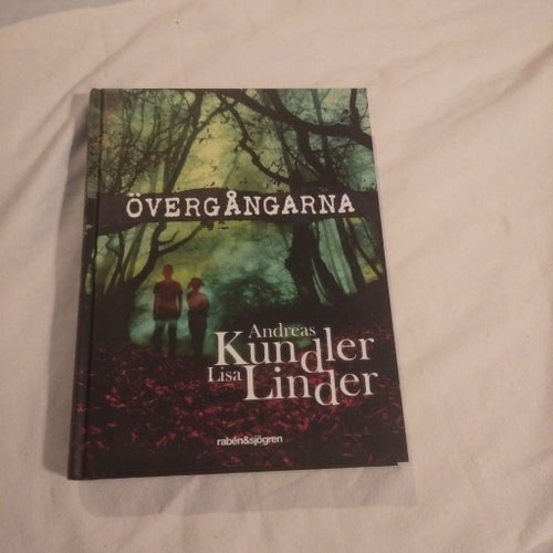 Övergångarna av Andreas Kundler och Lisa Linder
