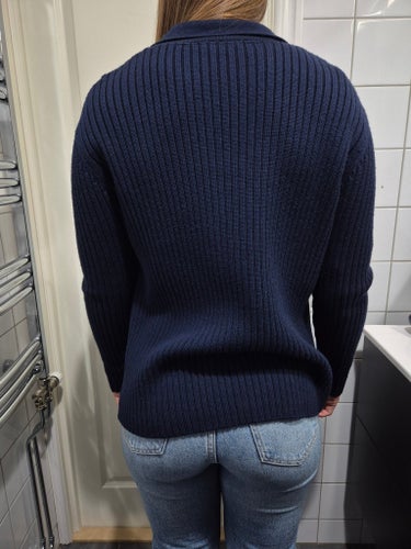 Kraftig kofta i 100% Merinoull tröja Large Nypris 2500:-