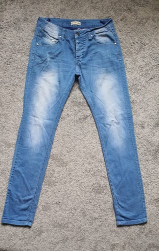 Emporio Armani blåa jeans, storlek 46