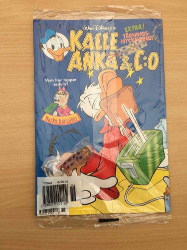 KALLE ANKA Nr 36 2000 - Inplastad - Tärnings-nyckelring