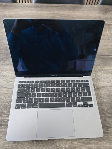 MacBook Air (M1, 2020) (96% batterihälsa)