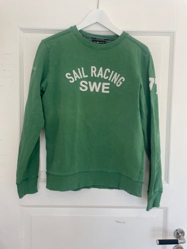 Sail Racing grön tröja, storlek SMALL